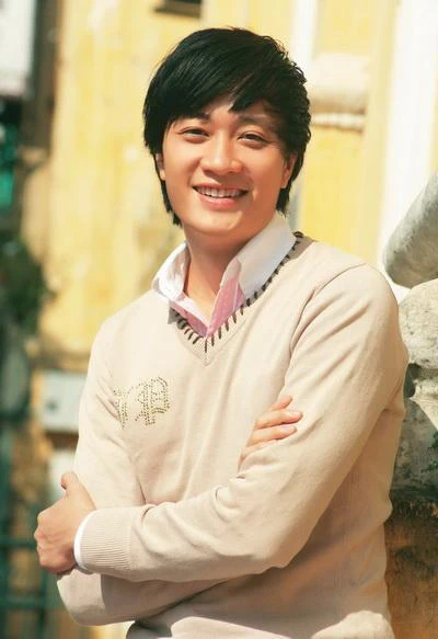 Lương Mạnh Hải: "Tôi cảm thấy hoàn toàn thoải mái và thú vị với sự chuyển tiếp từ một nhà báo thành một diễn viên"