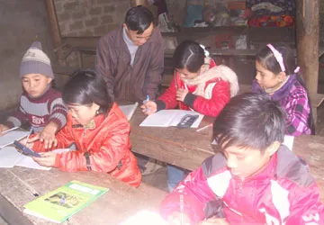 Lớp tình thương giữa rừng Trường Sơn ảnh 1 Lớp tình thương giữa rừng Trường Sơn ảnh 1