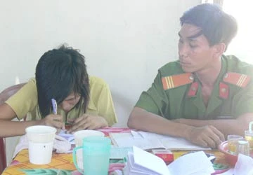 Vụ thiếu nữ bị hành hạ đến câm điếc: Những bất ngờ từ… Yahoo! Messenger ảnh 1