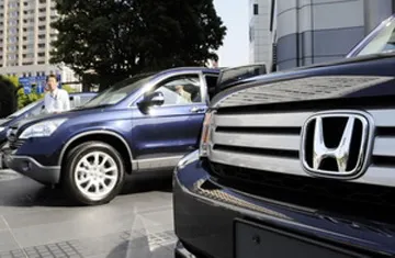 Các hãng xe Nhật ngừng sản xuất vì vụ động đất ảnh 1