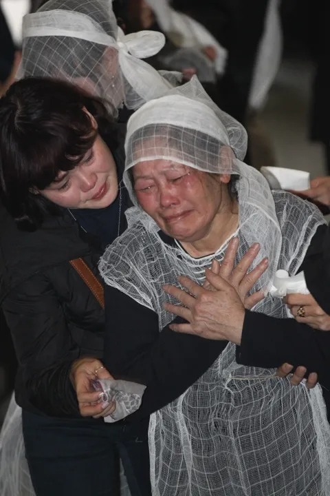 Các nghệ sĩ khóc thương tiễn đưa "trưởng thôn" Văn Hiệp ảnh 2