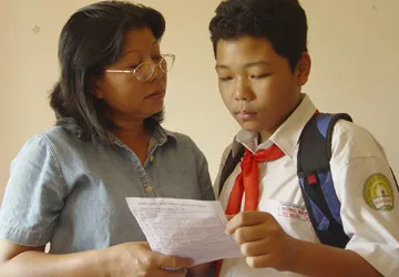 Bạo lực phát sinh khi gia đình buông lỏng ảnh 1