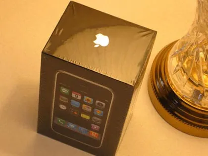 iPhone đời đầu được rao bán 10.000 USD trên eBay ảnh 4 iPhone đời đầu được rao bán 10.000 USD trên eBay ảnh 4