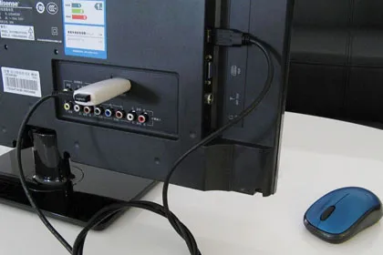 Hoa mắt với thiết bị "biến" tivi thành máy tính bảng ảnh 1 Hoa mắt với thiết bị "biến" tivi thành máy tính bảng ảnh 1