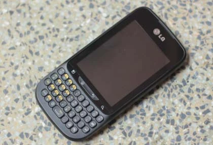 Điện thoại Android "bấm và chạm" giá rẻ của LG ở VN ảnh 2