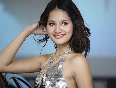 Hương Giang tiến sâu vào Top “mặt đẹp” ảnh 2