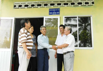 Ba cựu binh đi tìm đồng đội ảnh 2