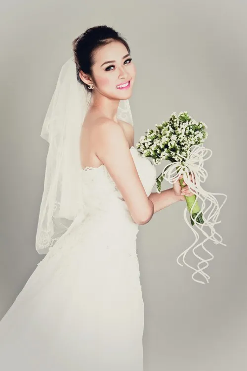 Hotgirl Diệp Bảo Ngọc: "19 tuổi lấy chồng đâu có sớm" ảnh 3