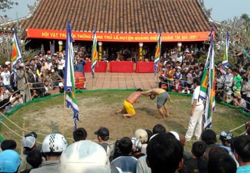 Tưng bừng lễ hội dân gian ảnh 1