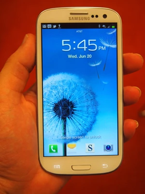 Smartphone Android nổi bật nhất năm 2012 ảnh 6