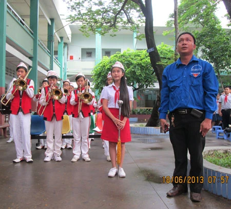 Trường THCS Đồng Khởi làm lễ tri ân ảnh 3