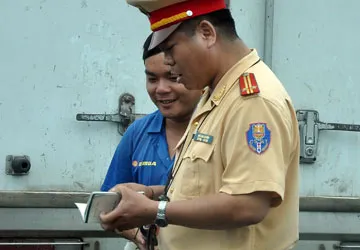 Không cấm người dân ghi hình CSGT ảnh 1