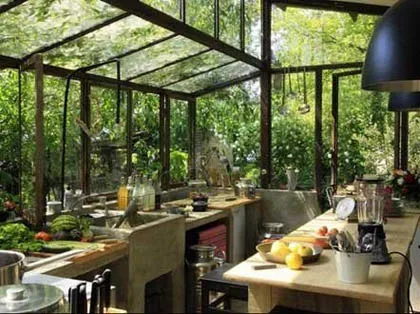 Lạ lùng những ngôi nhà cổ tích giữa rừng ảnh 3