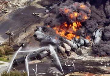 Tai nạn cháy tàu hỏa Ở Canada: 80 người còn mất tích ảnh 1 Tai nạn cháy tàu hỏa Ở Canada: 80 người còn mất tích ảnh 1