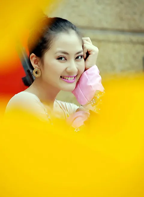 Kiều nữ Ngọc Lan cười ảnh 7