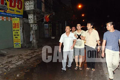 Chùm ảnh: Truy bắt kẻ cắt đầu người yêu ảnh 2