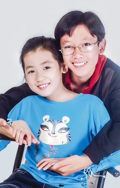 Á hậu Dương Tú Anh bụ bẫm từ bé ảnh 6