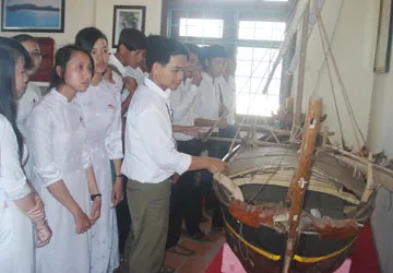 Dạy Hoàng Sa - Trường Sa cho học sinh ảnh 1 Dạy Hoàng Sa - Trường Sa cho học sinh ảnh 1