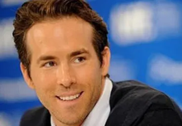 Ryan Reynolds - Người đàn ông sexy nhất hành tinh 2010 ảnh 1