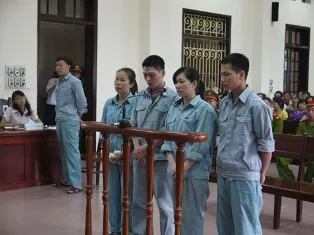 Vụ cháy 13 người chết, 25 người bị thương: Đề nghị 5 mức án từ 4-12 năm ảnh 1 Vụ cháy 13 người chết, 25 người bị thương: Đề nghị 5 mức án từ 4-12 năm ảnh 1