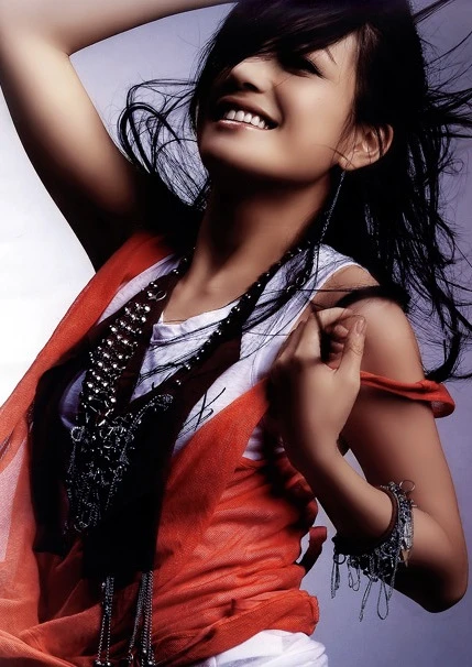 Triệu Vy vỡ mộng "kiều nữ đại gia" ảnh 1 Triệu Vy vỡ mộng "kiều nữ đại gia" ảnh 1