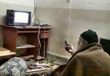 Mỹ công bố năm cuộn băng video về Bin Laden ảnh 1
