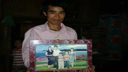 Sự thật "động trời" chuyện 2 người đàn ông đổi vợ ảnh 1