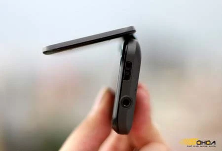 Di động lật ngược Motorola BackFlip ảnh 6