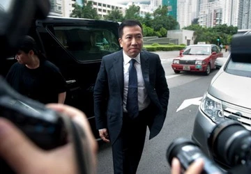 'Tình nhân' của nữ tỷ phú giàu nhất châu Á ra tòa ảnh 1