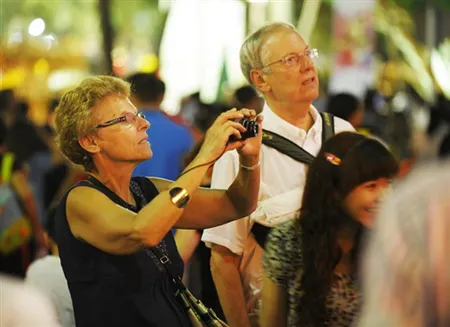 Khai mạc Đường hoa Nguyễn Huệ Tết Quý Tỵ 2013 ảnh 9 Khai mạc Đường hoa Nguyễn Huệ Tết Quý Tỵ 2013 ảnh 9