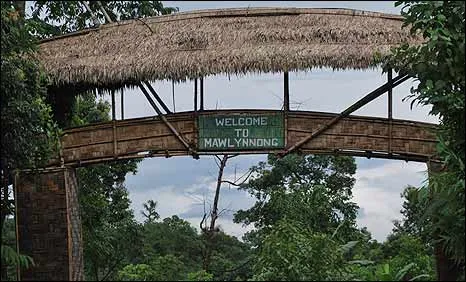 Cổng vào làng xanh sạch nhất Ấn Độ. Cổng vào làng xanh sạch nhất Ấn Độ.