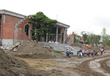 Con trai bí thư Tỉnh ủy Hải Dương xây nhà vườn “hoành tráng” ảnh 1