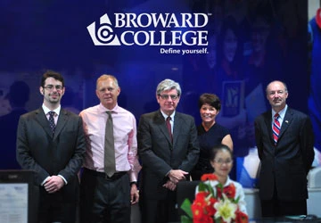 Lấy bằng quốc tế của Broward College Mỹ tại Việt Nam ảnh 1 Lấy bằng quốc tế của Broward College Mỹ tại Việt Nam ảnh 1