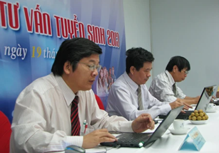 Giao lưu trực tuyến: Bí quyết chọn nghề, chọn trường ít "đụng hàng" ảnh 1