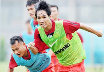 Quốc Anh đứng dậy từ đống tro tàn ảnh 1