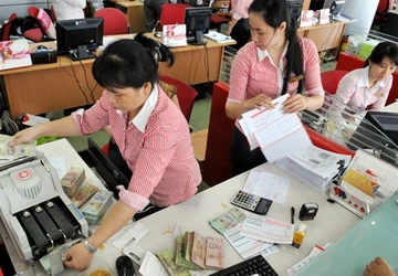 Ngân hàng đua huy động vốn theo ngày ảnh 1