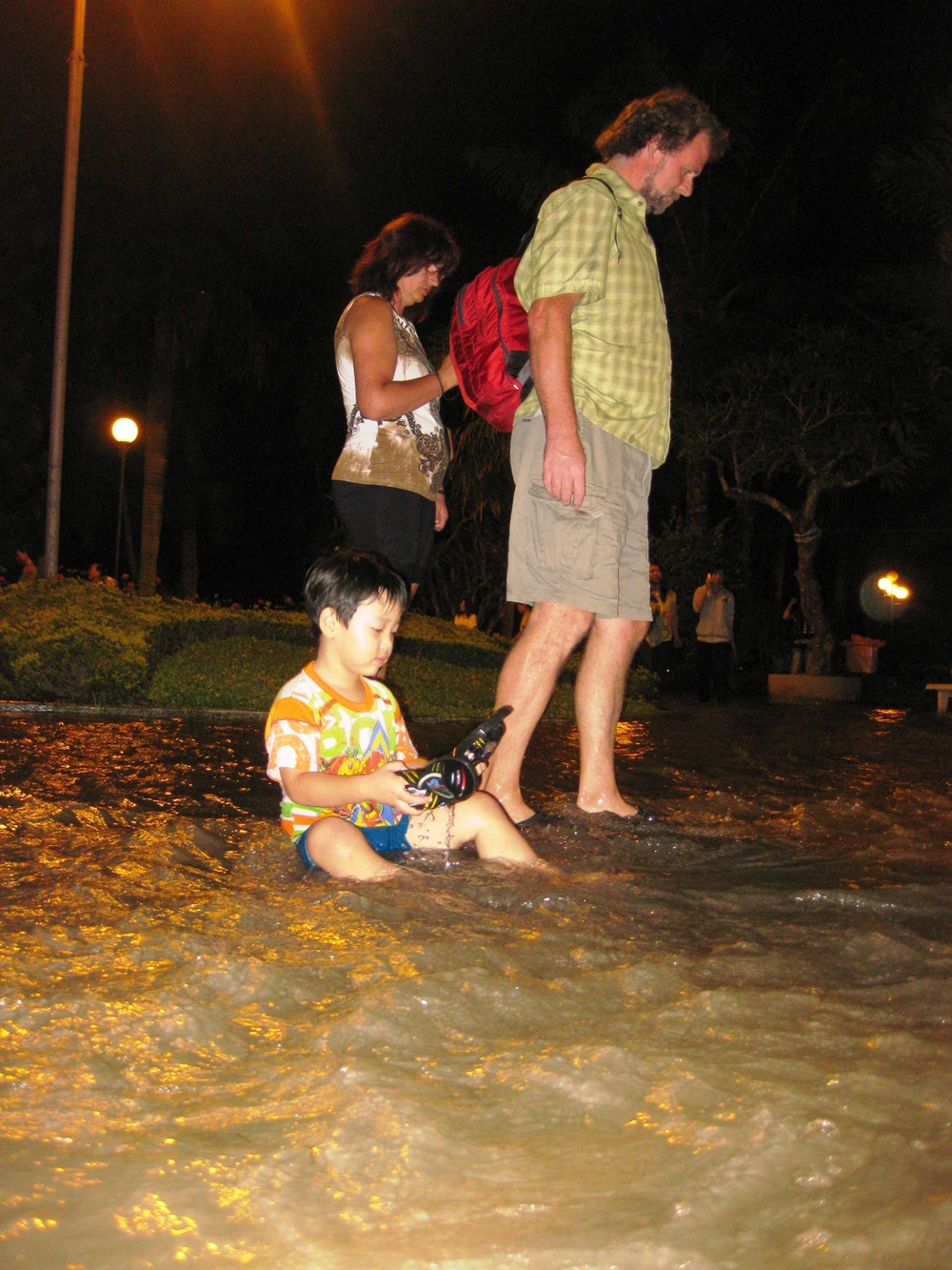 Chùm ảnh: Cần Thơ ngập tràn nước ảnh 3