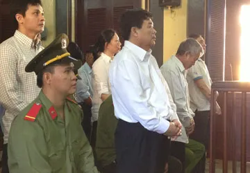 Ông Khỏe bị đề nghị 30 năm tù ảnh 1