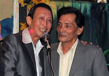 Thương Tín lần đầu mừng sinh nhật ở tuổi 58 ảnh 2