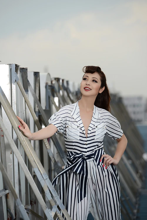 Jennifer Phạm gợi cảm từng đường nét ảnh 6