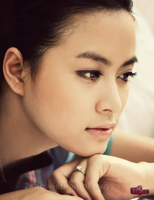 Hoàng Thuỳ Linh trong ánh ban mai ảnh 4