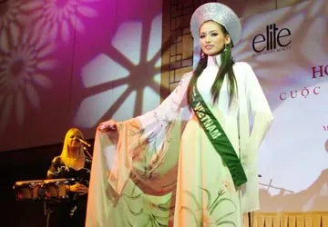 Mốt “Tây hóa” nghệ danh ảnh 1 Mốt “Tây hóa” nghệ danh ảnh 1