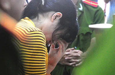 Tường thuật phiên xử phúc thẩm vụ vợ chồng Giang - Thơm hành hạ bé Hào Anh ảnh 2