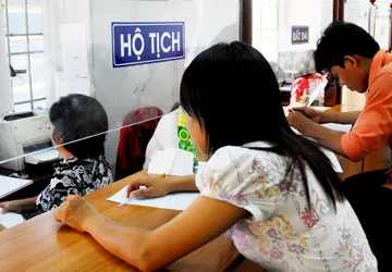 Hàng tháng trời không làm được khai sinh ảnh 1 Hàng tháng trời không làm được khai sinh ảnh 1