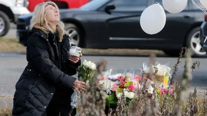 Vụ xả súng ở Mỹ: nhiều câu hỏi chưa có lời đáp ảnh 7 Vụ xả súng ở Mỹ: nhiều câu hỏi chưa có lời đáp ảnh 7