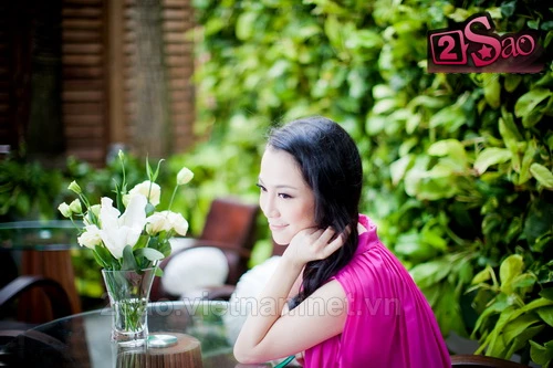 Linh Nga đẹp mơ màng trước giờ “vượt cạn” ảnh 4