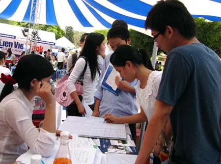 Giảng viên đại học ngân hàng nhận lương tiền tỷ ảnh 1 Giảng viên đại học ngân hàng nhận lương tiền tỷ ảnh 1