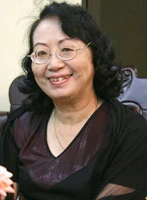 NSND Chu Thúy Quỳnh nhận Huân chương Mặt trời mọc ảnh 1