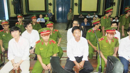 Trực tiếp phiên xử Hoàng Khương- phần 1: Đông Anh khai không đưa tiền cho ai hết ảnh 5