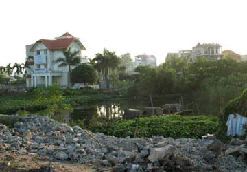 Hà Nội vào cuộc chống lấn chiếm, san lấp ao hồ ảnh 1 Hà Nội vào cuộc chống lấn chiếm, san lấp ao hồ ảnh 1